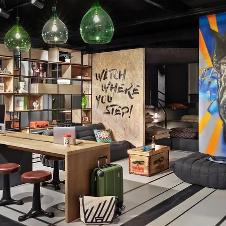 Moxy 3* Lille